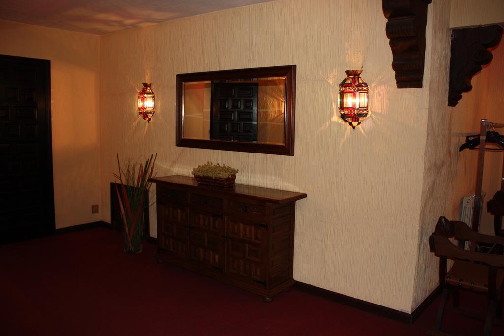 Hotel Restaurante Astorga Pradorrey Exteriör bild